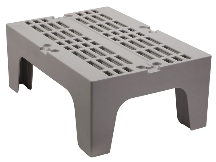 Estiba ventilada polipropileno 30 x 53 x 91.5cm cap. 680kg gris Cambro