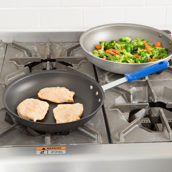 Sartén de aluminio anodizado con mango cool de 25.4 cm - Vollrath
