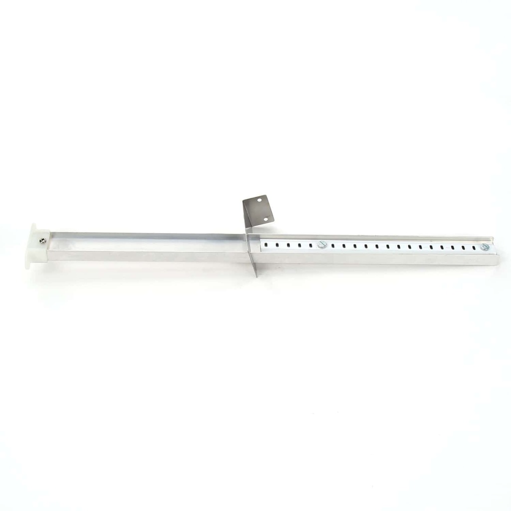 Shelf standard 20 13/16" cntr True