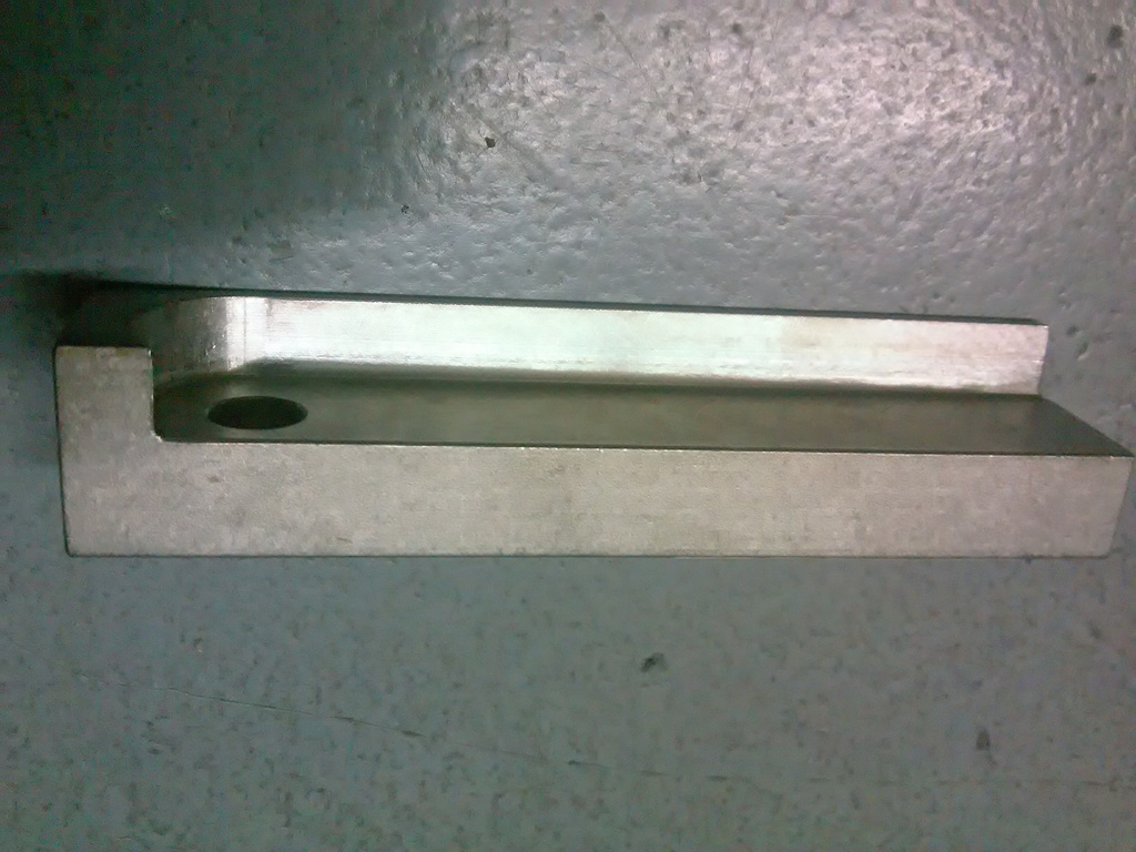 Arm pivot block - Garland