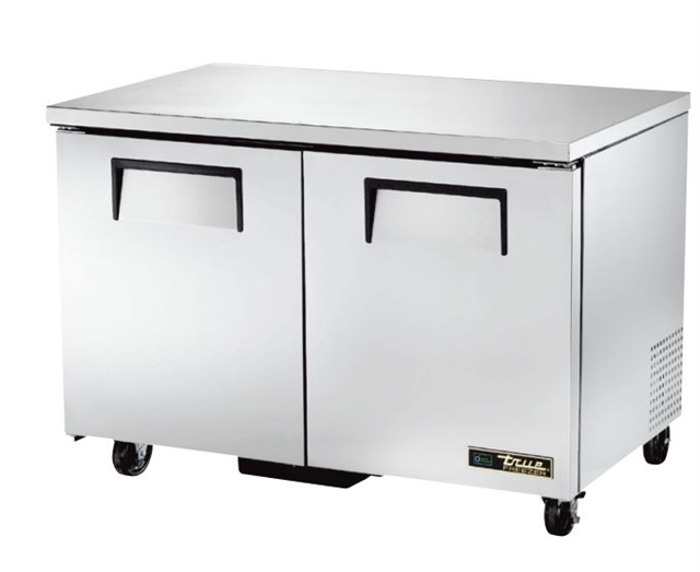 Congelador bajo mostrador, 2 ptas, 4 parrillas, ref. HC R290, 48&quot; de frente - True